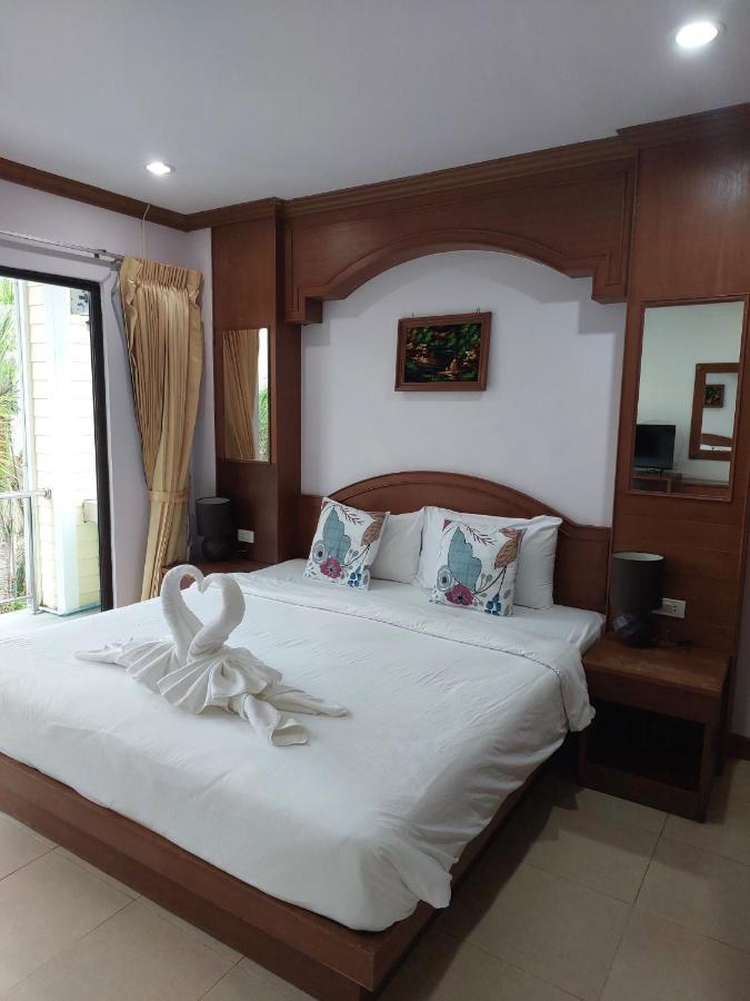 Ainny Residence Patong Exterior photo